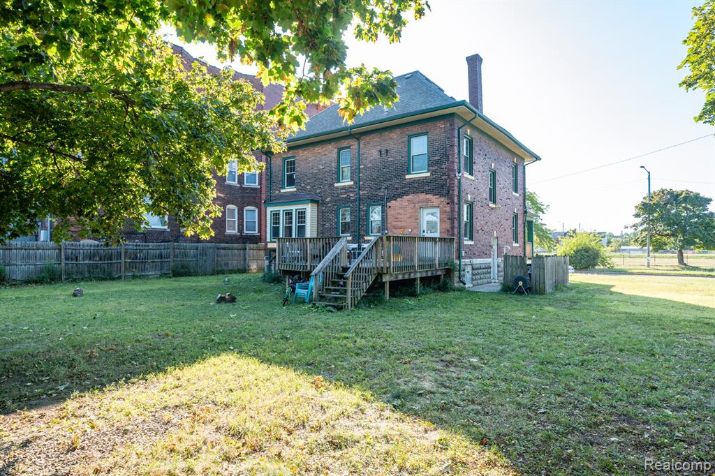 main property photo 44