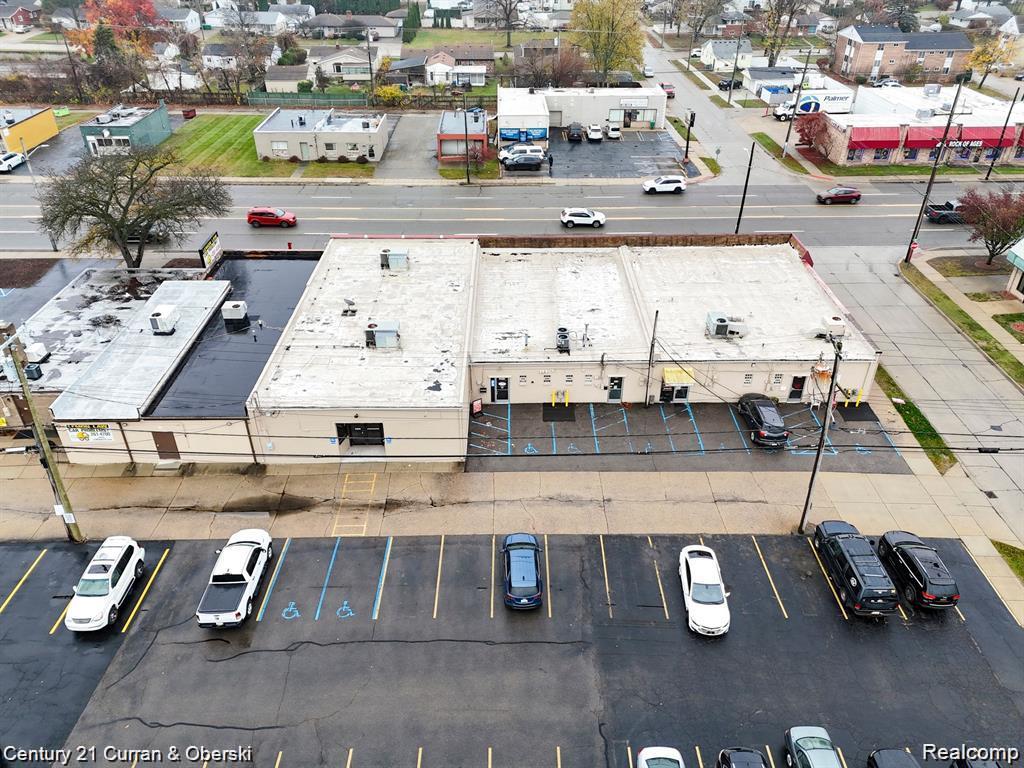 main property photo 11
