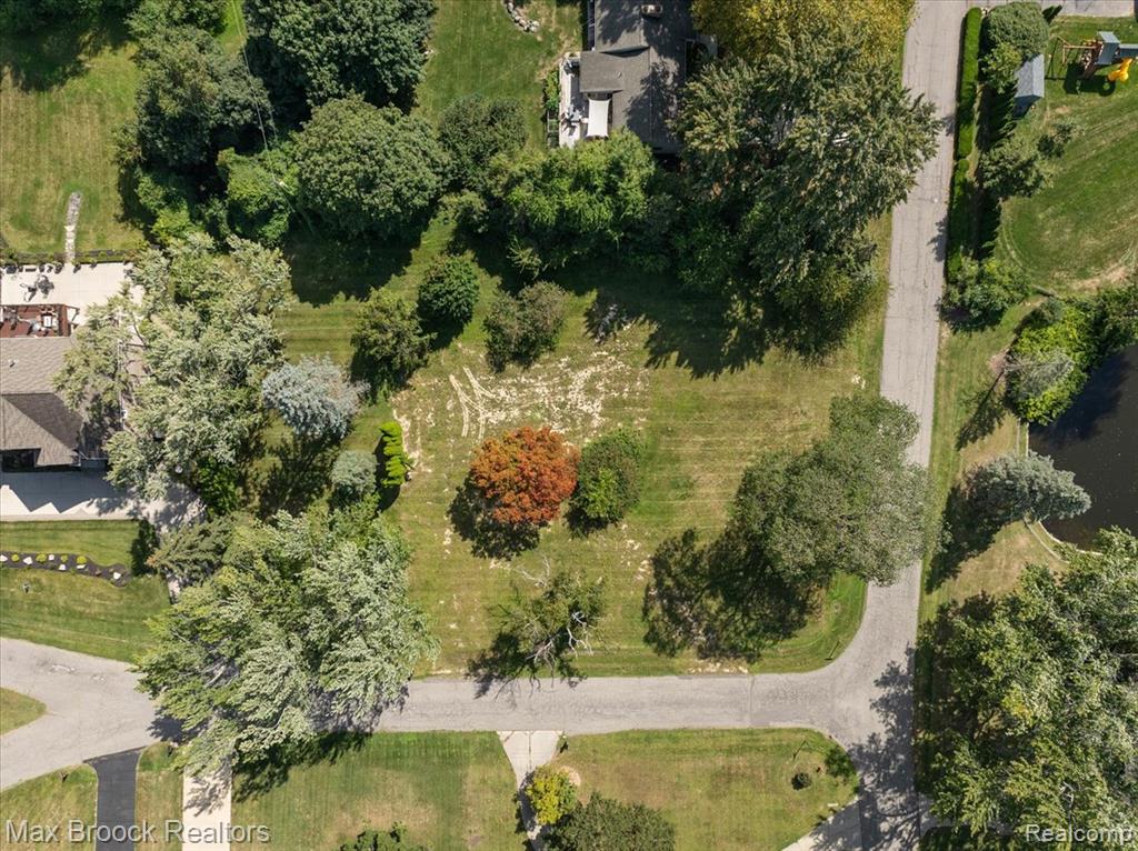 main property photo 19
