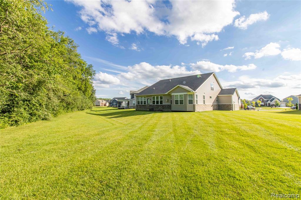 property viewer photo 48