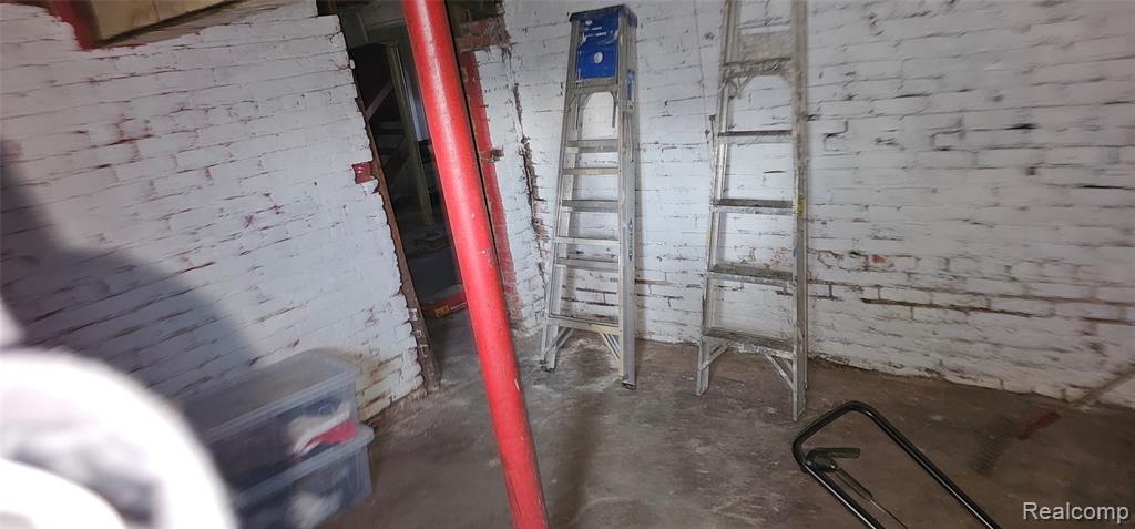 main property photo 64