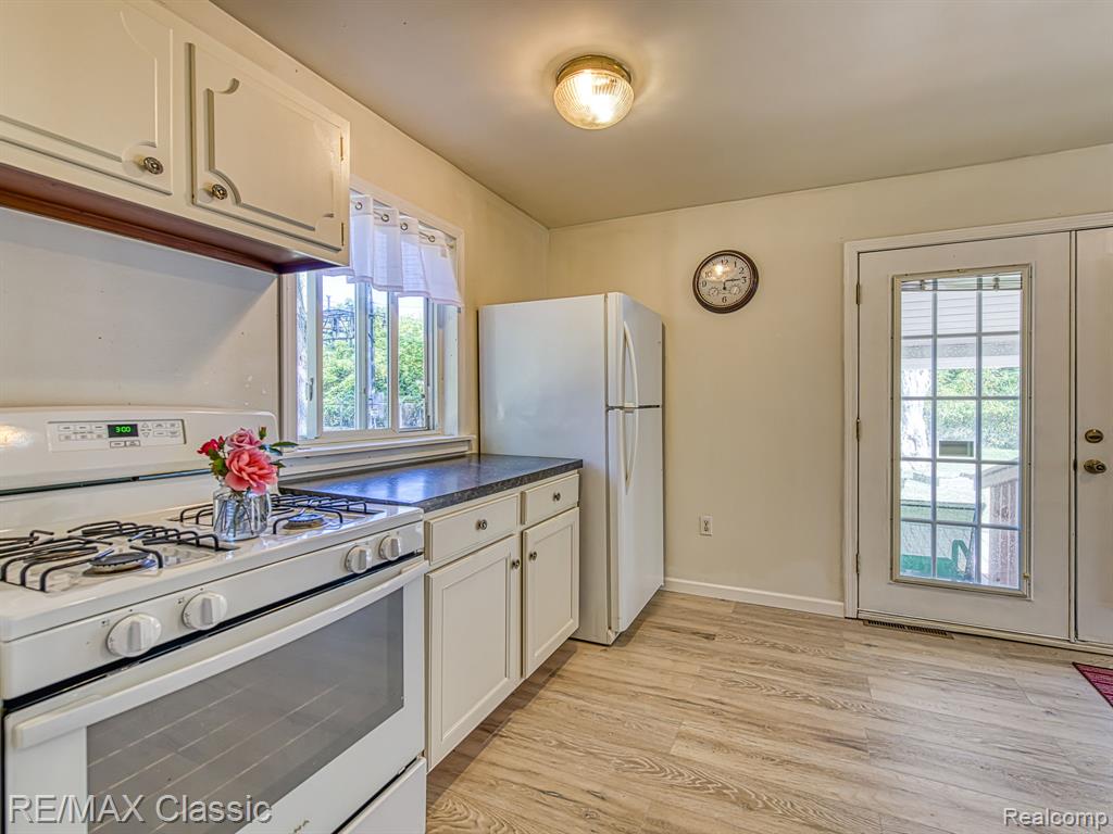 property viewer photo 4