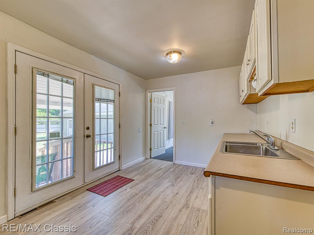 property viewer photo 5