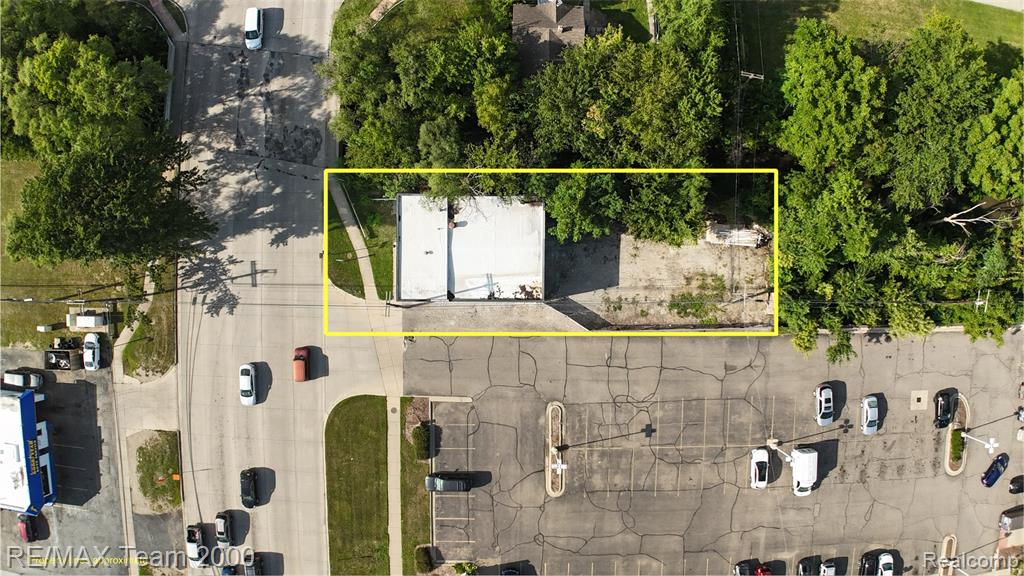 main property photo 12