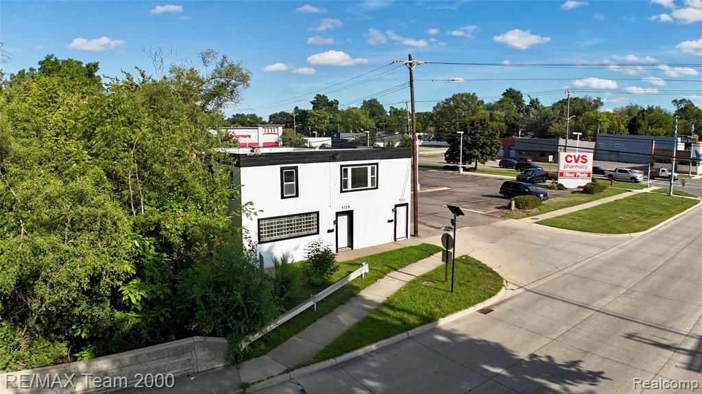 main property photo 14