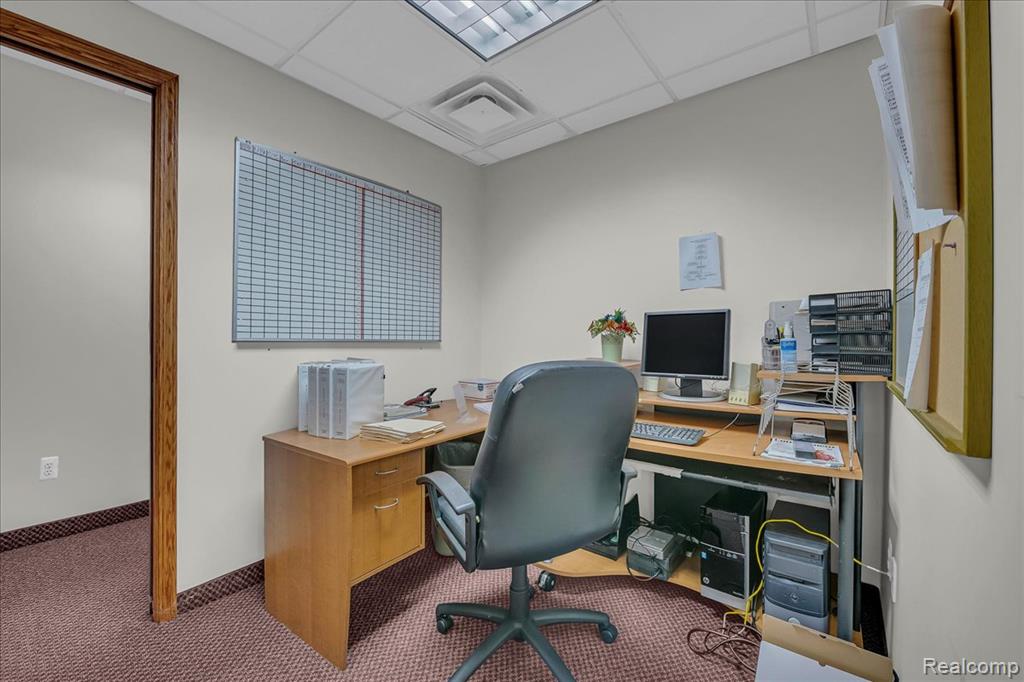 main property photo 37