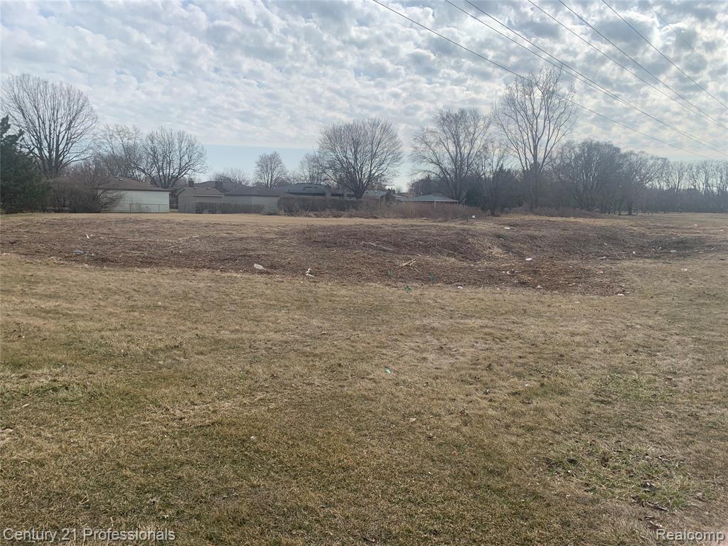 main property photo 15