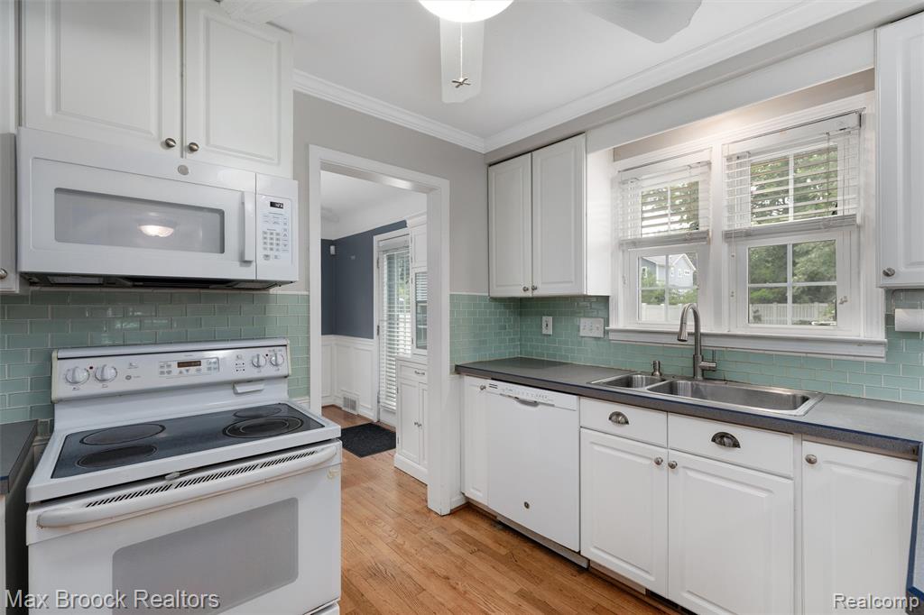 property viewer photo 12