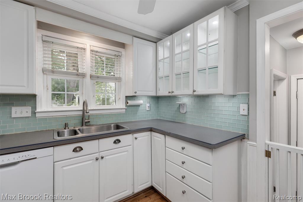 property viewer photo 13