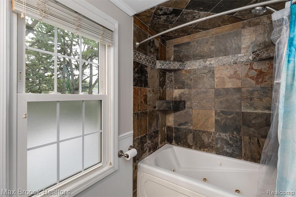 property viewer photo 16