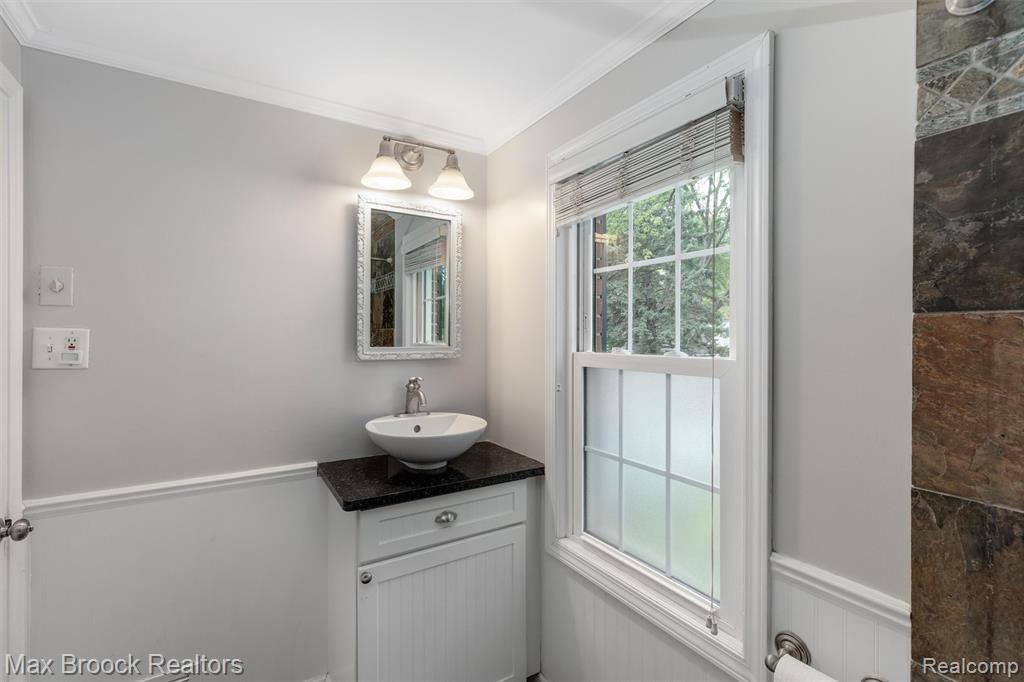 property viewer photo 17