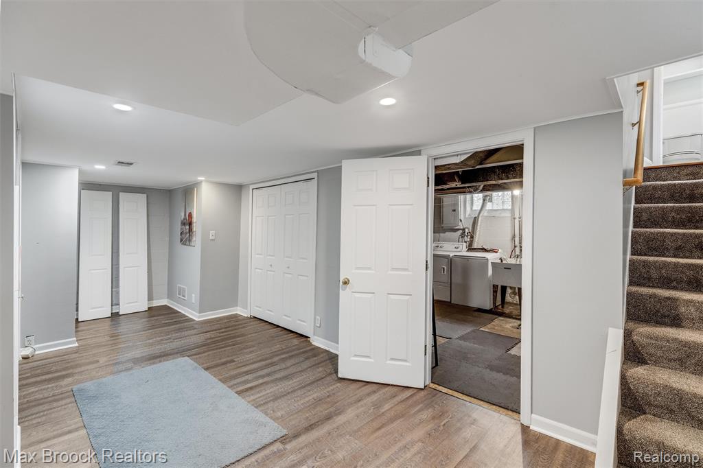 property viewer photo 26