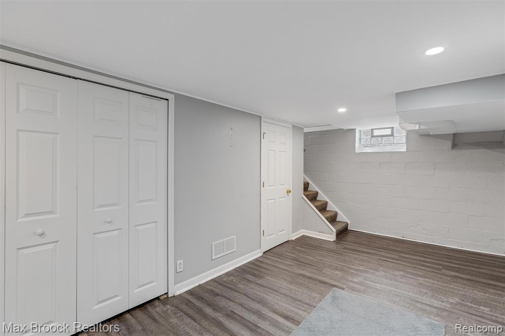 property viewer photo 28