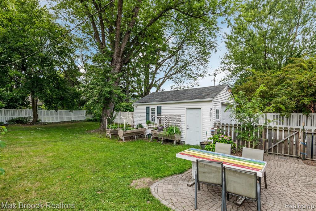 property viewer photo 32
