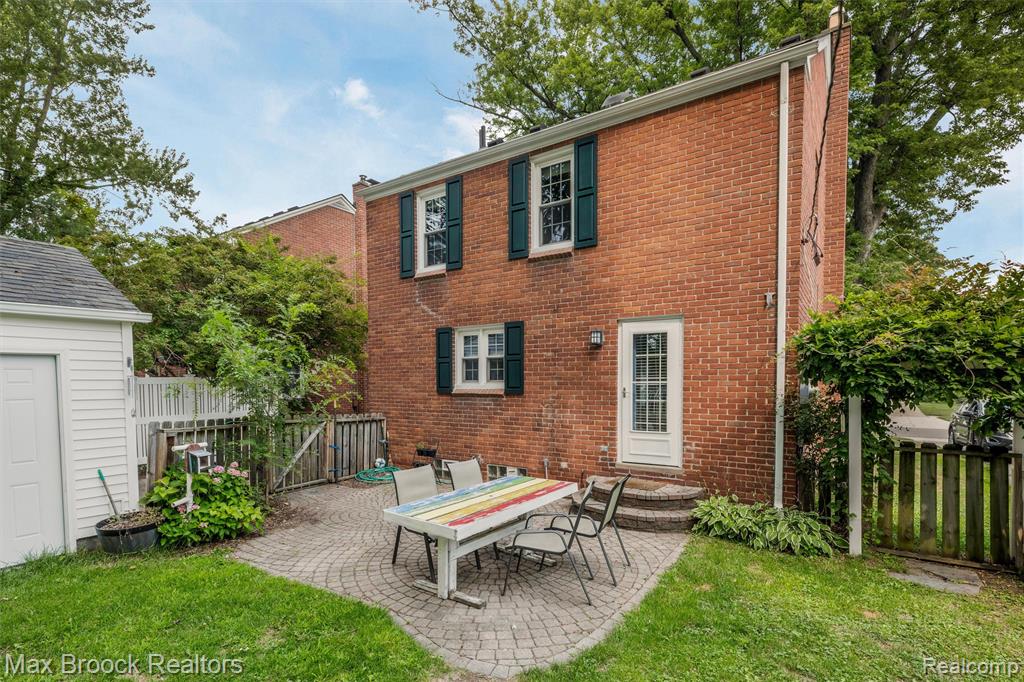 property viewer photo 36