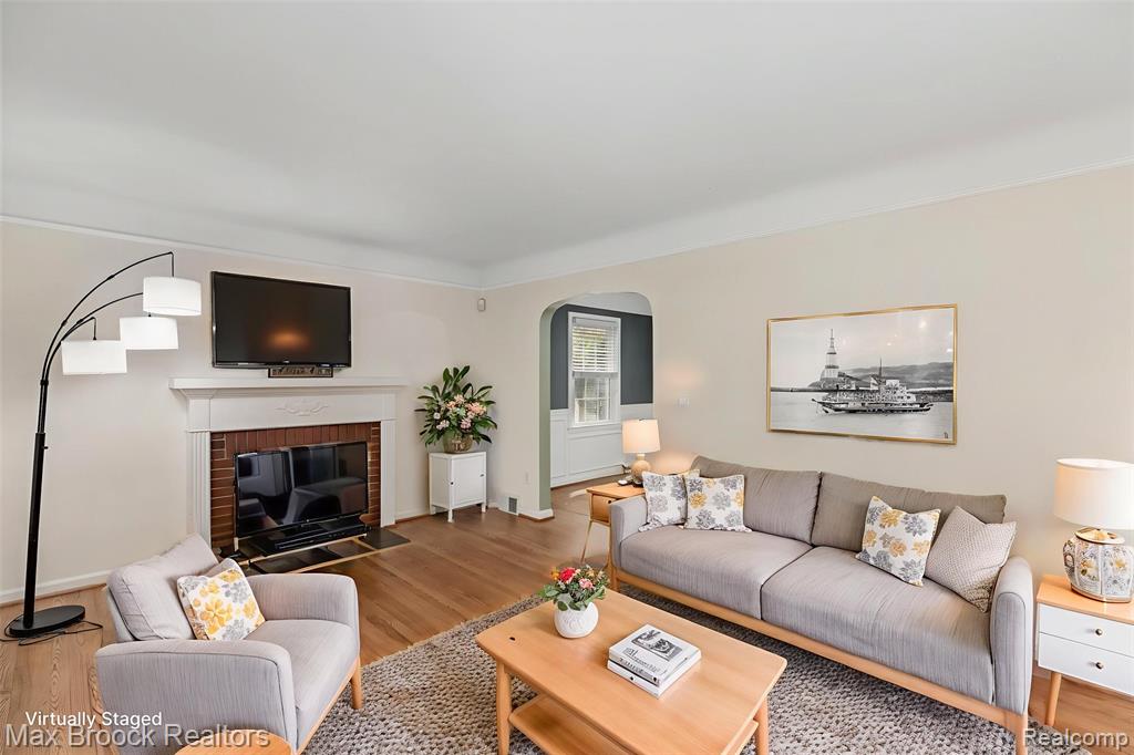 property viewer photo 4