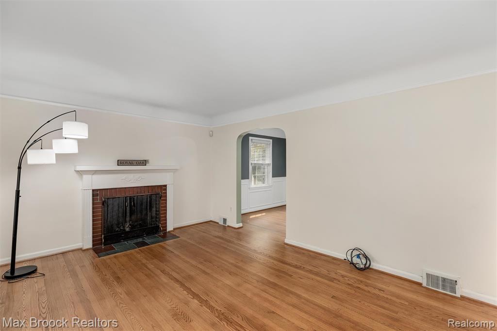 property viewer photo 5