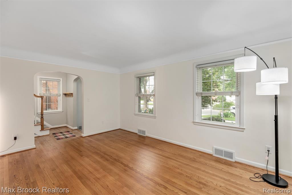 property viewer photo 6