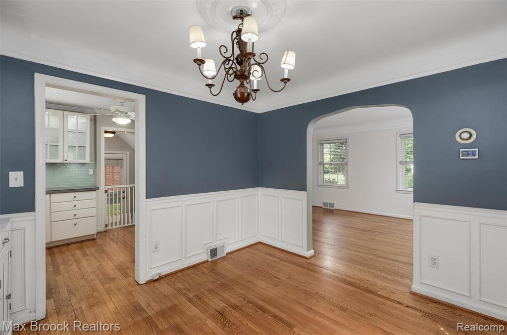 property viewer photo 8