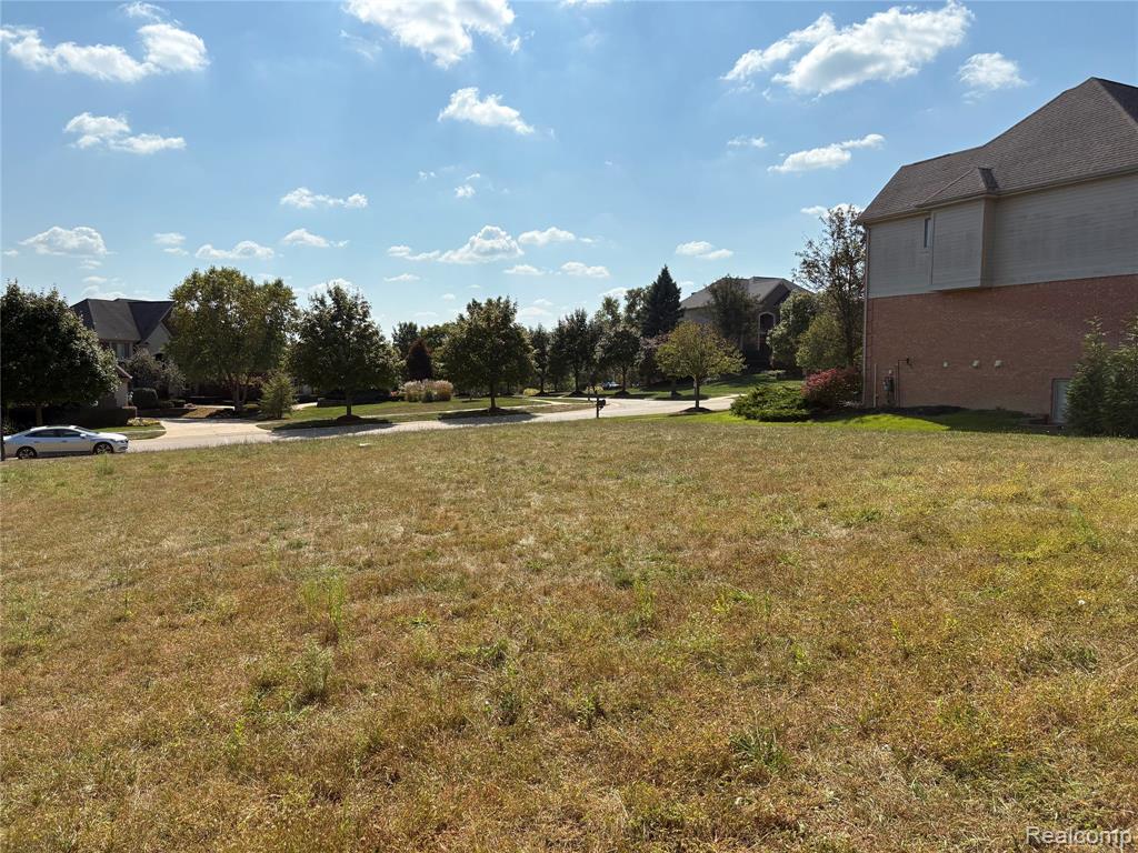 main property photo 6