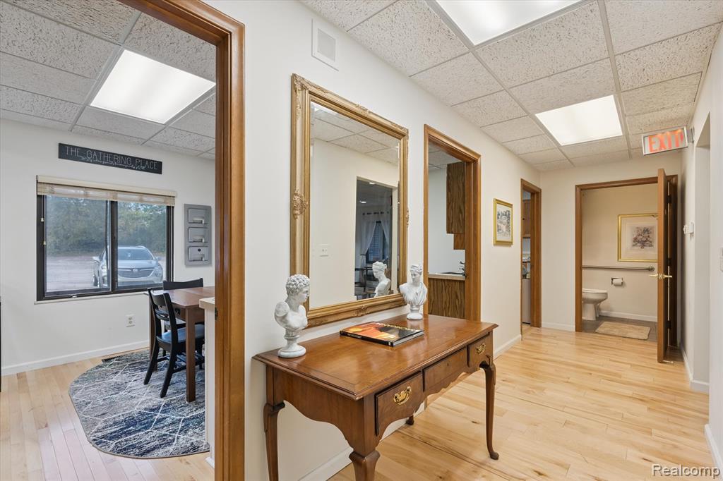 main property photo 19