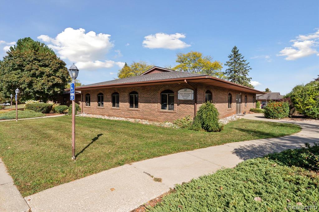 main property photo 3