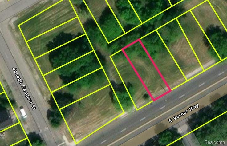 main property photo 6