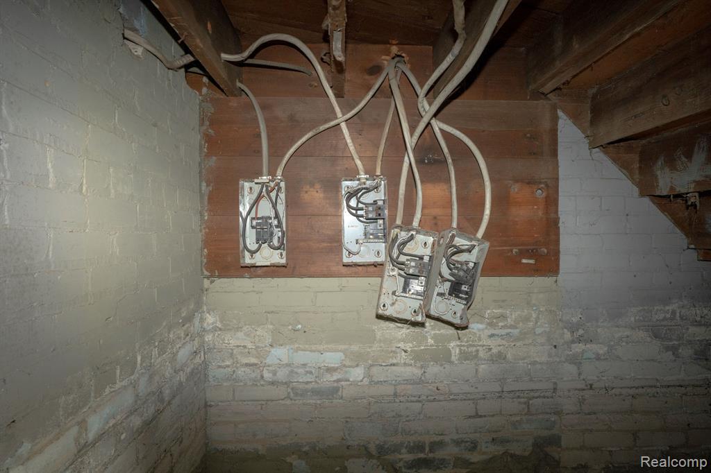 main property photo 43