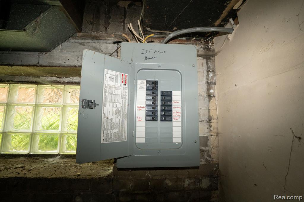 main property photo 24
