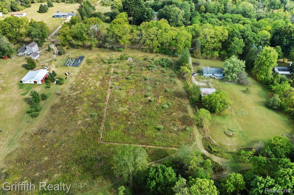 main property photo 12