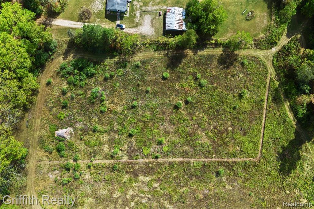 main property photo 16