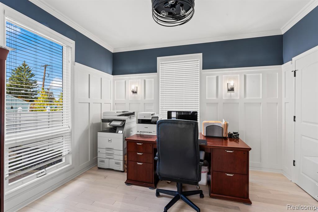 main property photo 44