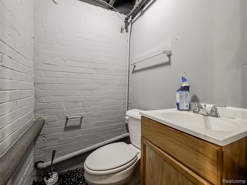 main property photo 54