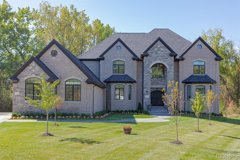 main property photo 45