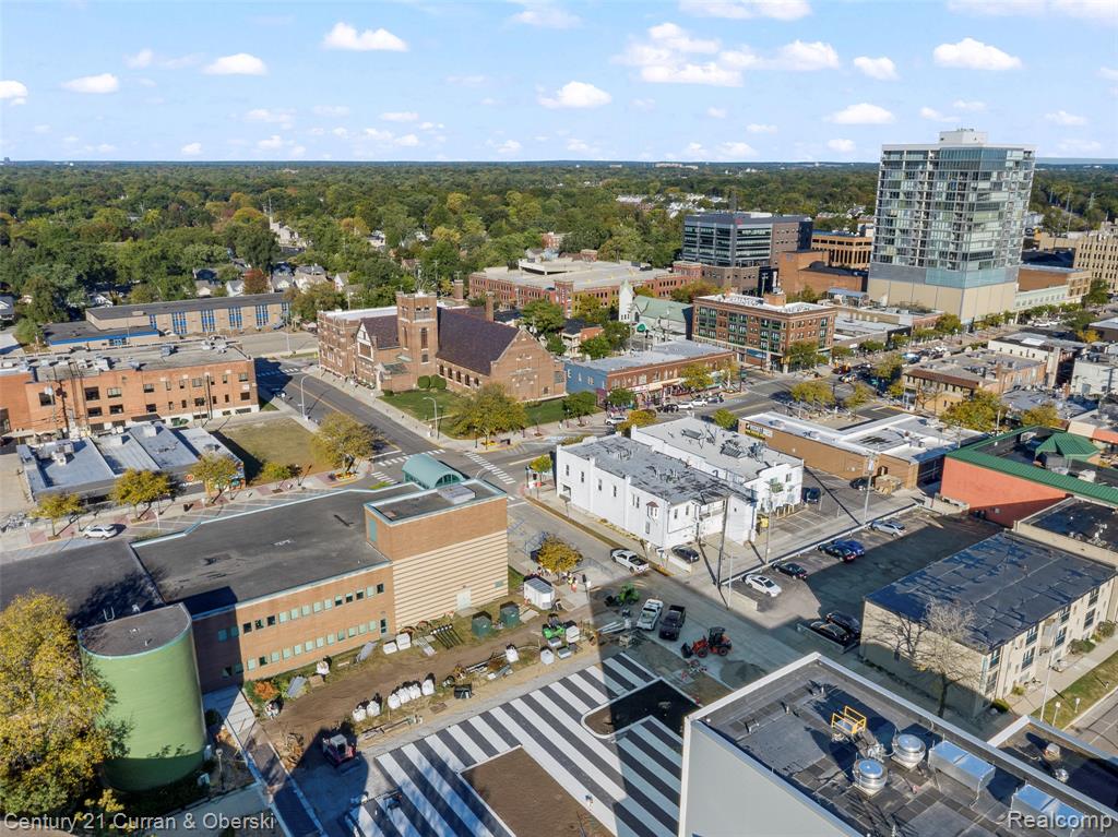 main property photo 17