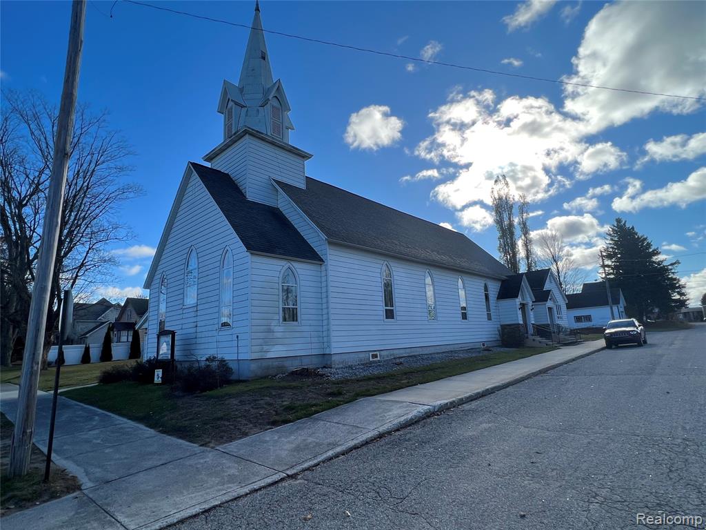 main property photo 22