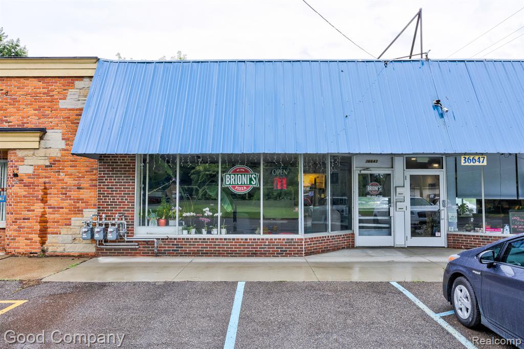 main property photo 27