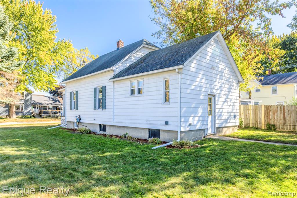 main property photo 5