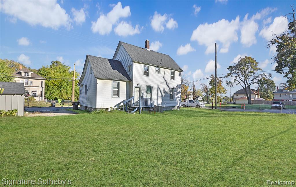 main property photo 12