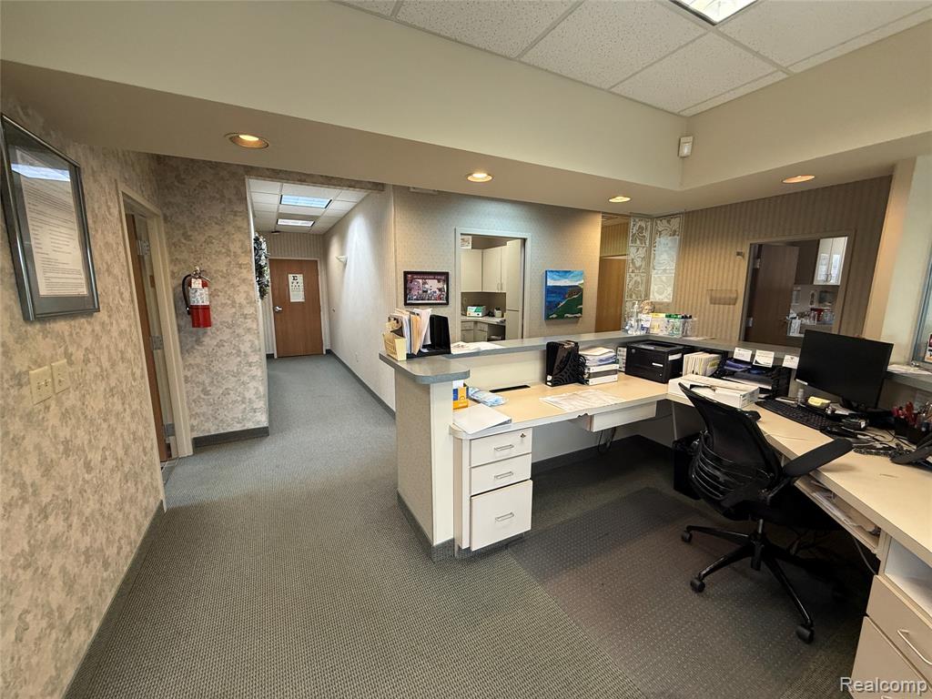 main property photo 9