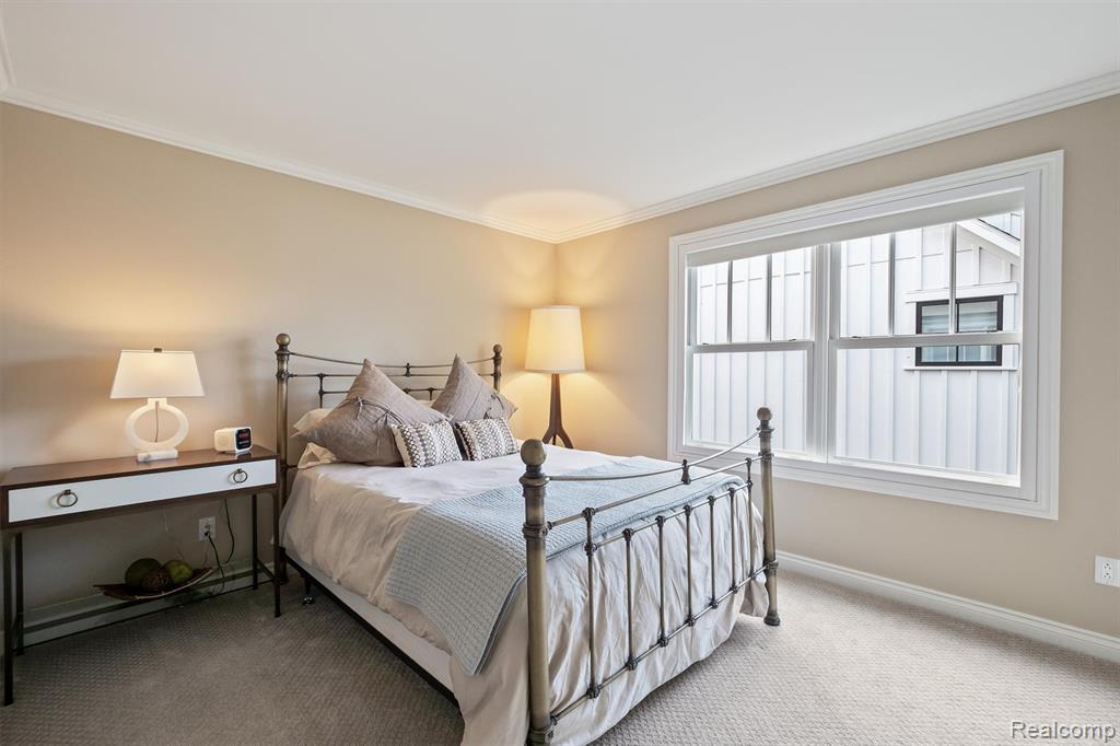 property viewer photo 23