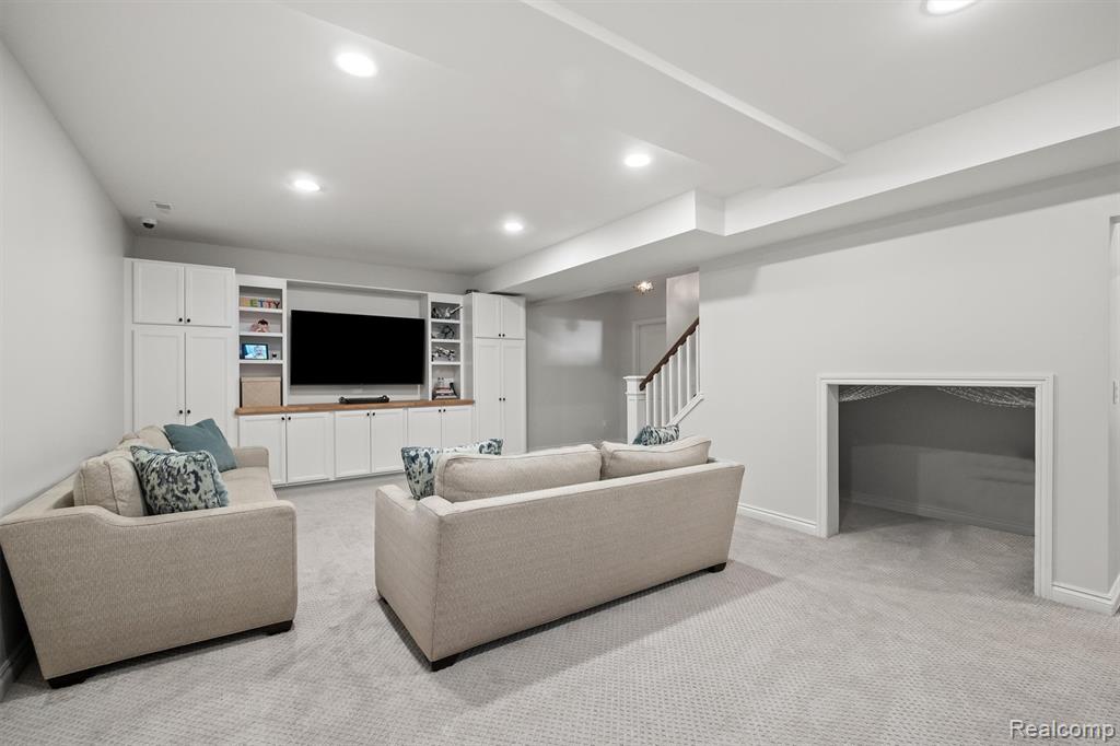 property viewer photo 29