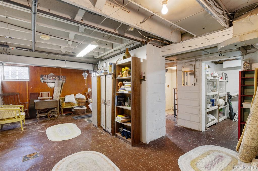 main property photo 46