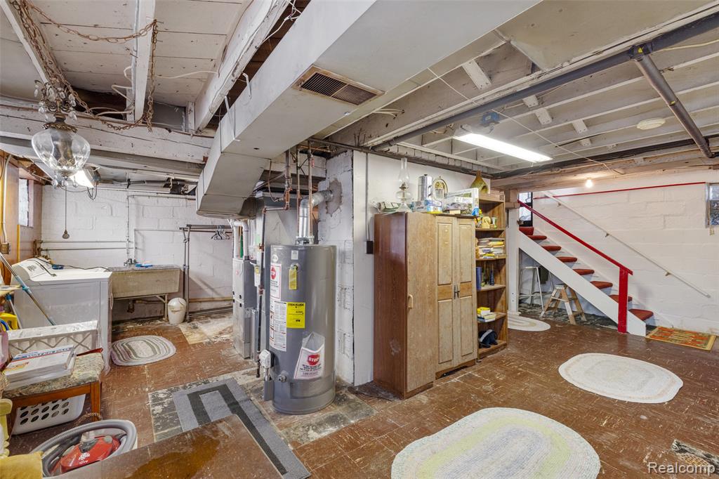 main property photo 49