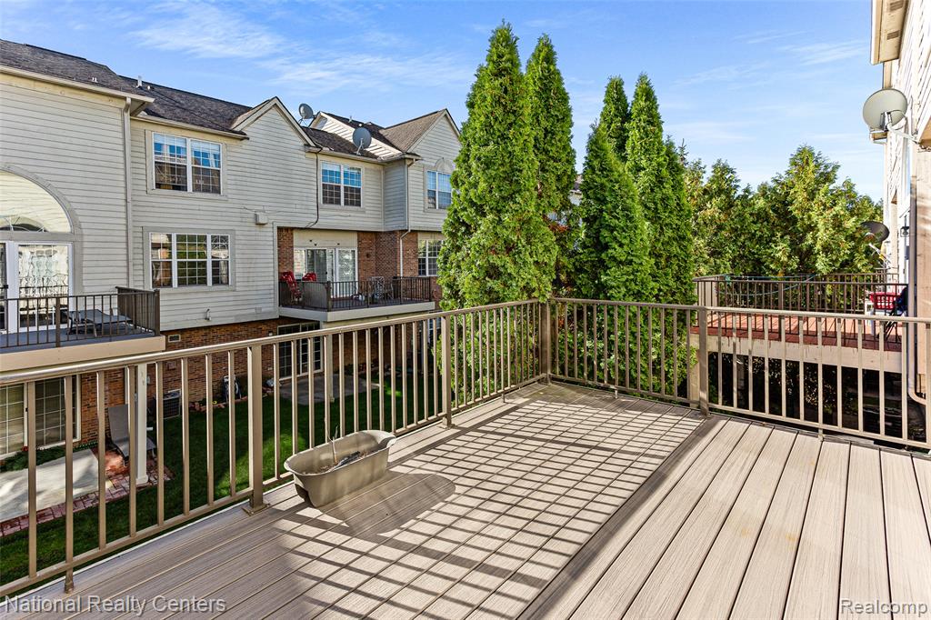 main property photo 38