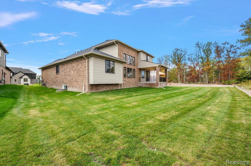 main property photo 73