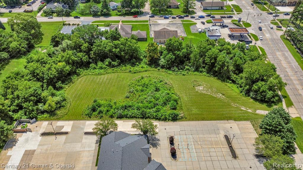 main property photo 10