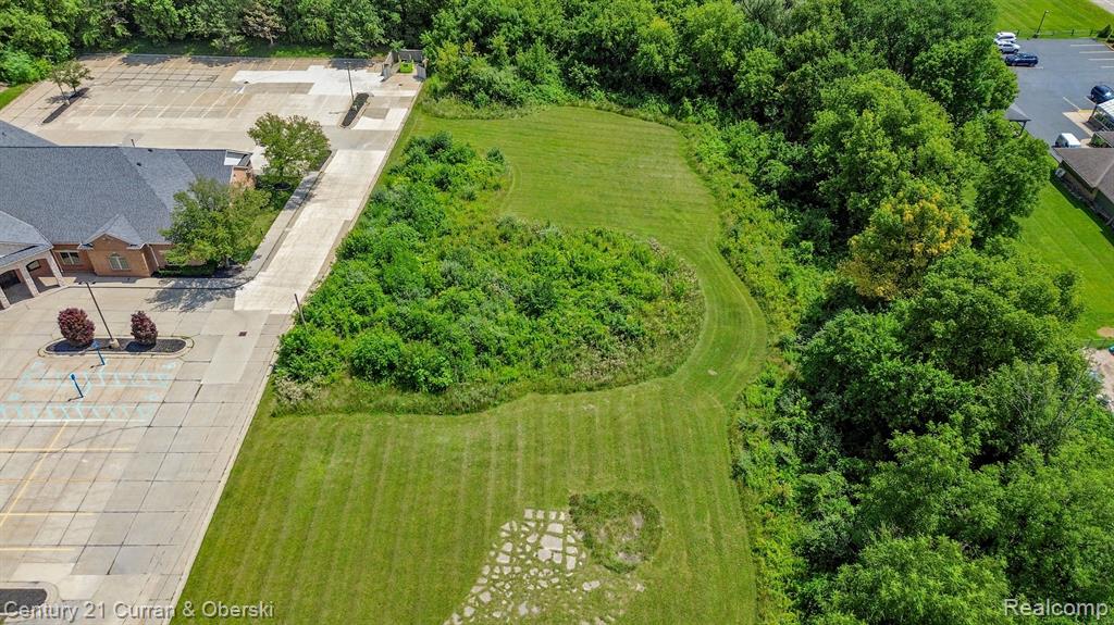 main property photo 11
