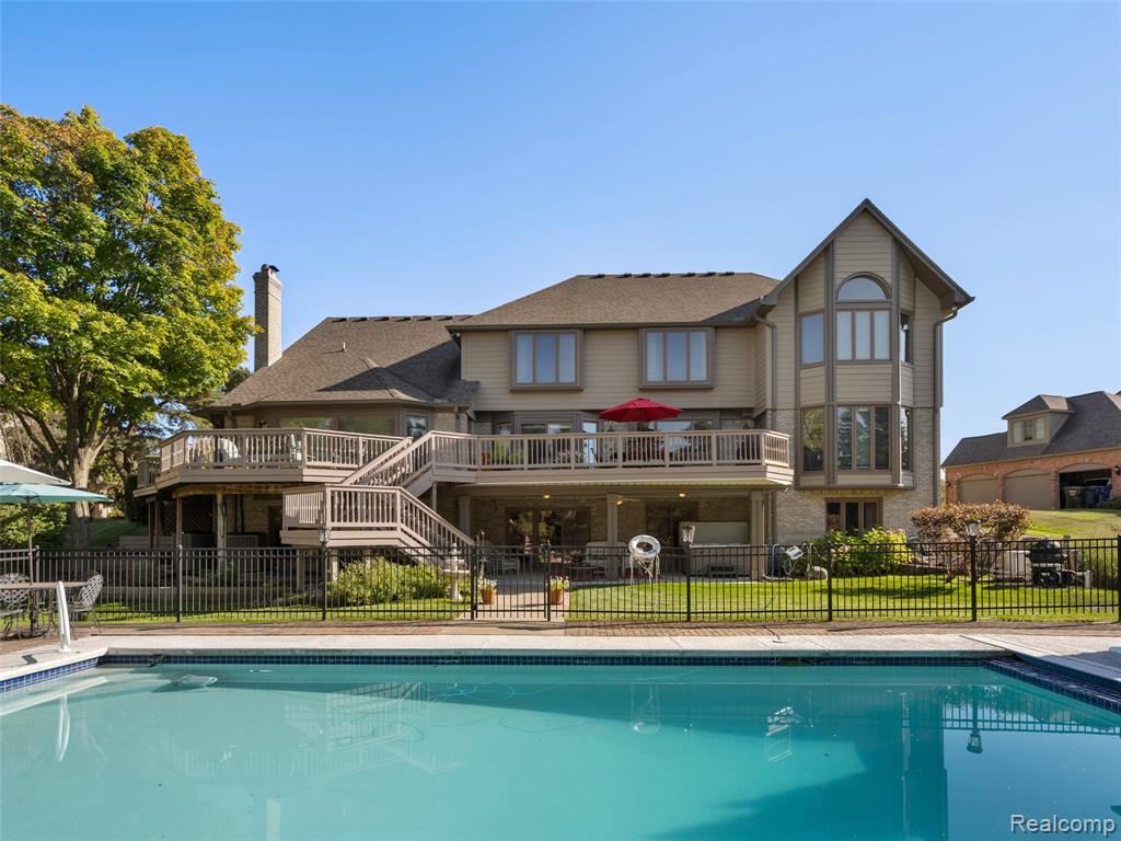 main property photo 26