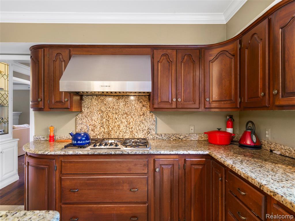 main property photo 49